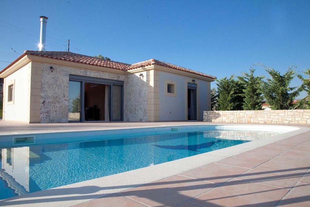 Ameadros Resort Mantzavinata Exterior photo