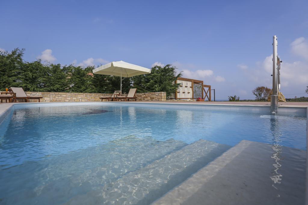 Ameadros Resort Mantzavinata Exterior photo