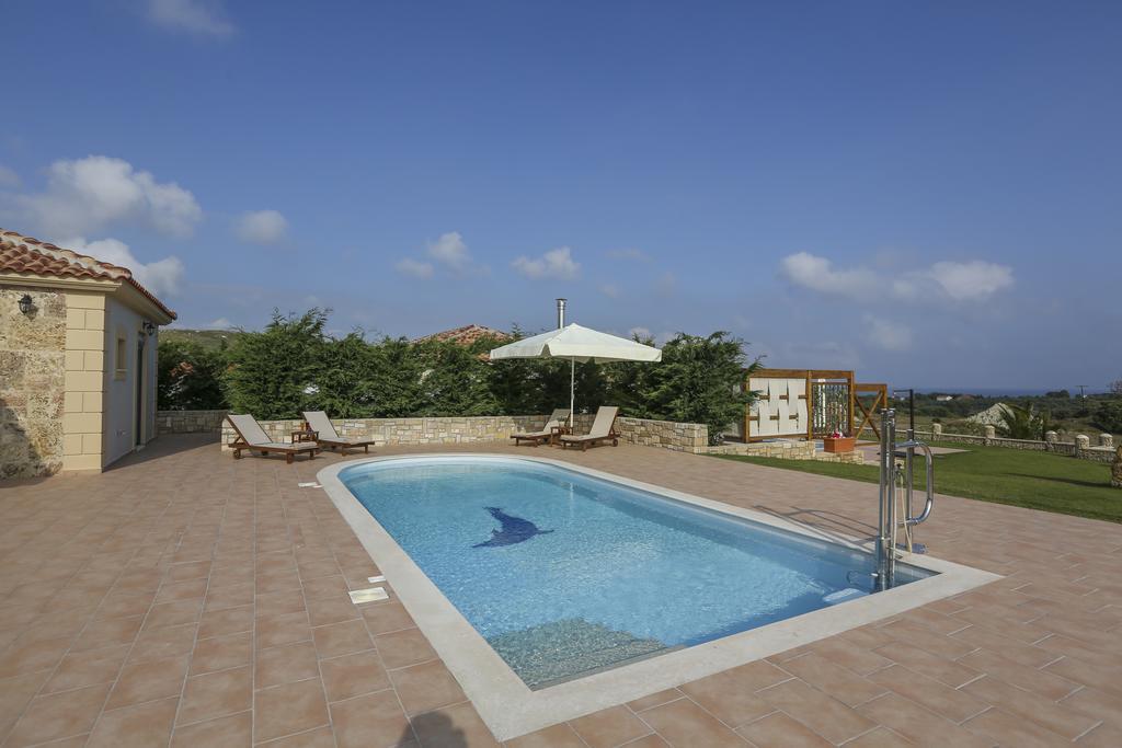 Ameadros Resort Mantzavinata Exterior photo